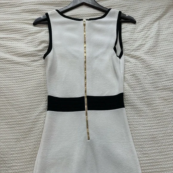 BALMAIN authentic two toned knit mini dress! - Picture 9 of 11